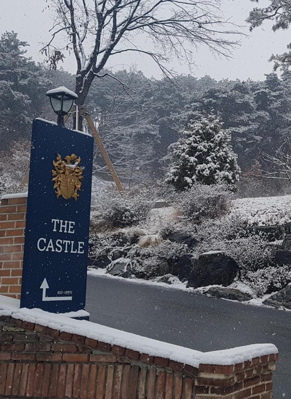 The Castle Stay Chuncheon Eksteriør bilde